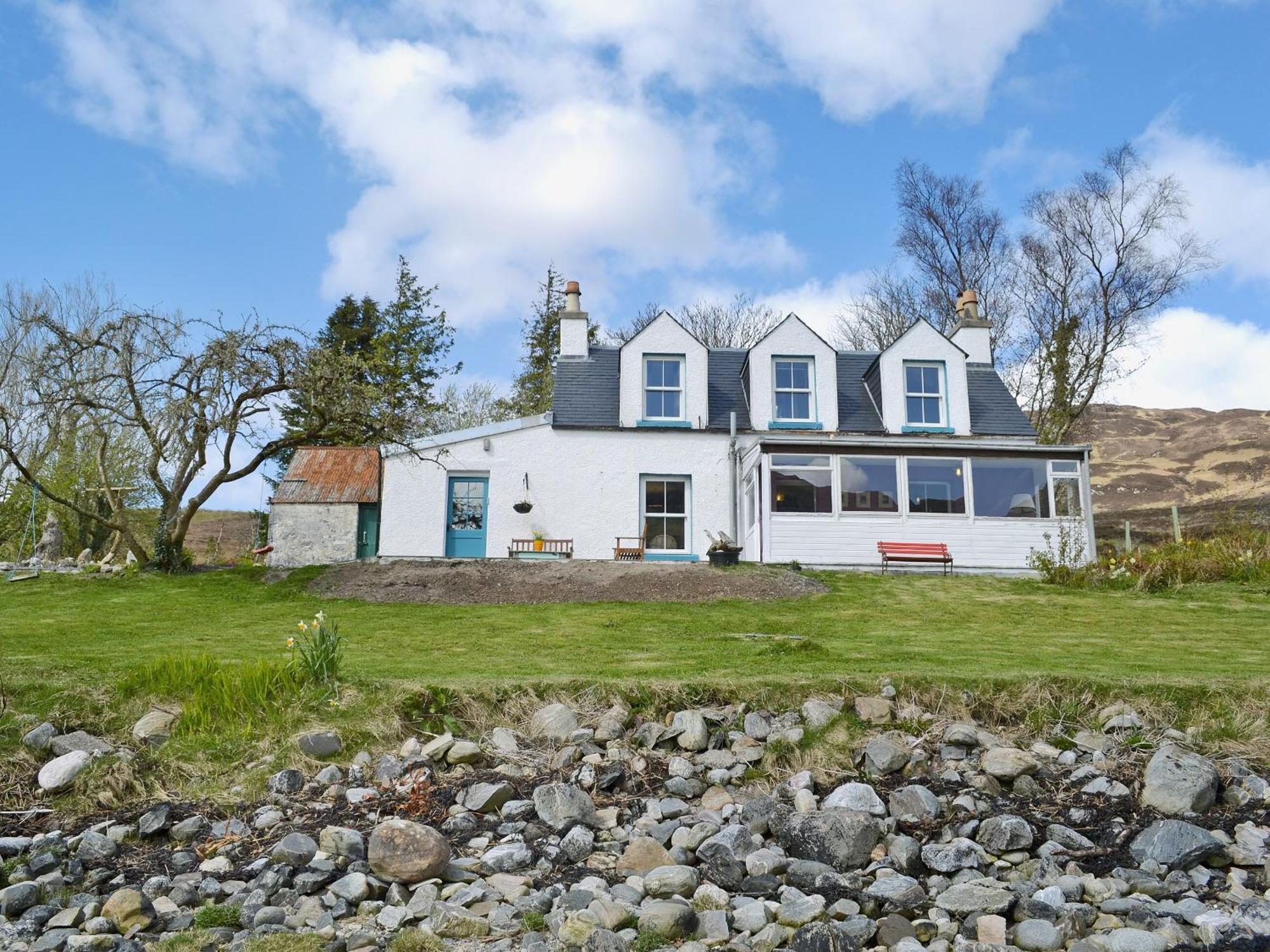 Loch Shore Cottage Dornie Buitenkant foto